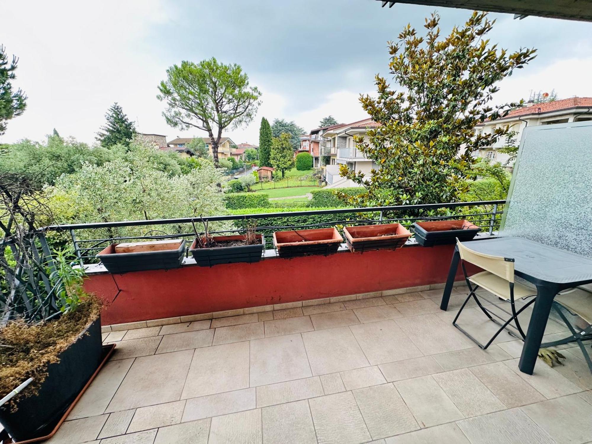 Home Sweet Home Desenzano del Garda Exterior photo